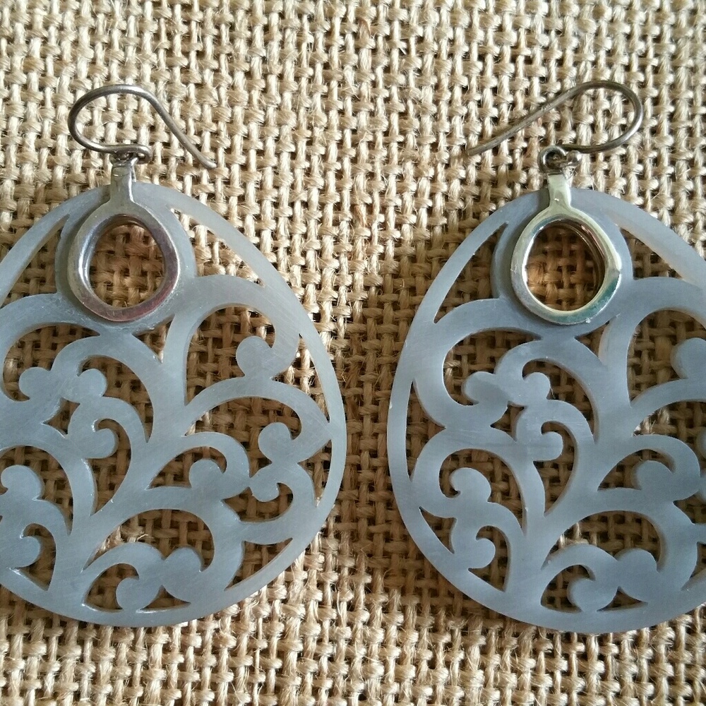Silpada ornate decor earrings